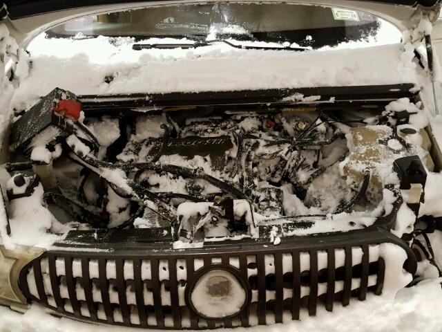 3G5DB03E12S569204 - 2002 BUICK RENDEZVOUS WHITE photo 7