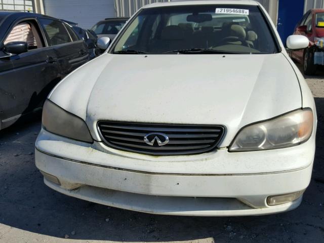 JNKDA31A83T100646 - 2003 INFINITI I35 WHITE photo 9