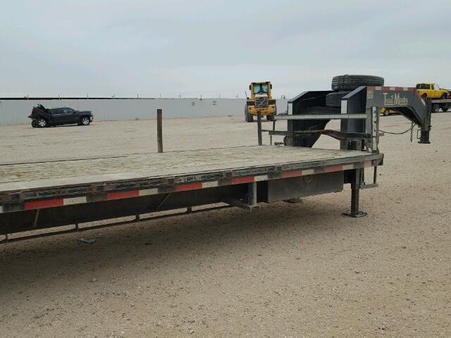 5BEBF4024BC157498 - 2011 TRAIL KING FLAT BED BLACK photo 5