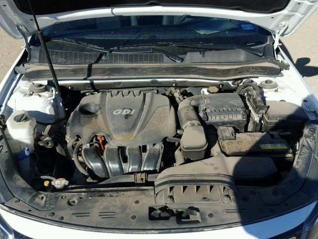 5XXGM4A71FG460314 - 2015 KIA OPTIMA LX WHITE photo 7