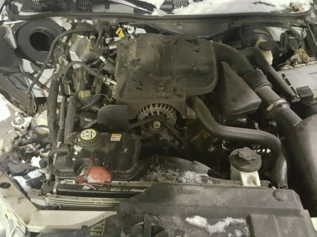 2FAFP74V98X171207 - 2008 FORD CROWN VICT WHITE photo 7