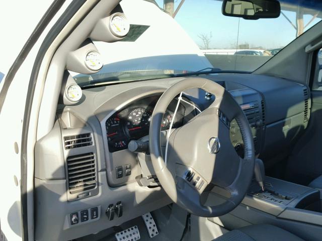 1N6BA06A06N572443 - 2006 NISSAN TITAN XE WHITE photo 9