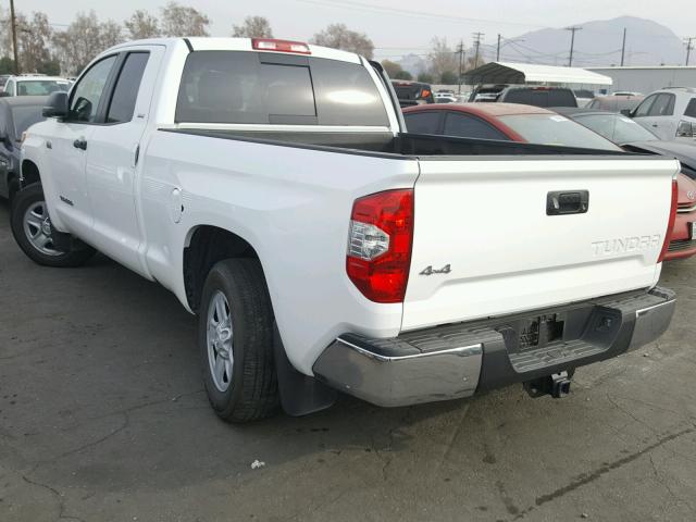 5TFUY5F16FX485378 - 2015 TOYOTA TUNDRA DOU WHITE photo 3