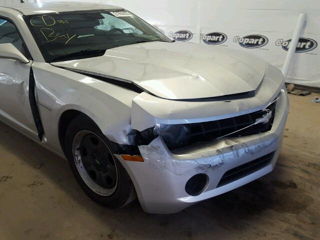 2G1FA1EDXB9184311 - 2011 CHEVROLET CAMARO LS SILVER photo 9