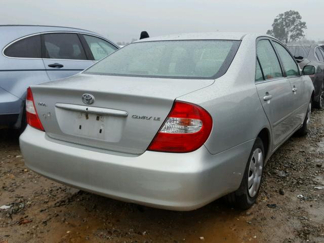 4T1BE32K94U334340 - 2004 TOYOTA CAMRY LE WHITE photo 4