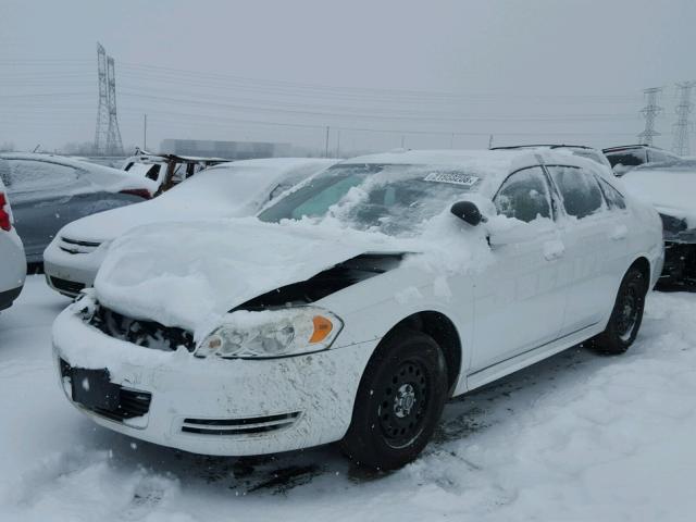 2G1WD5EM8B1229582 - 2011 CHEVROLET IMPALA POL WHITE photo 2