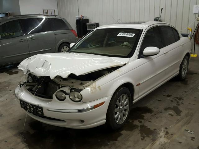 SAJEA51DX2XC37904 - 2002 JAGUAR X-TYPE 2.5 WHITE photo 2