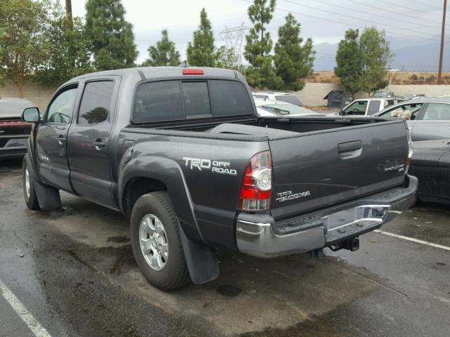 3TMJU4GN0EM159039 - 2014 TOYOTA TACOMA DOU CHARCOAL photo 3