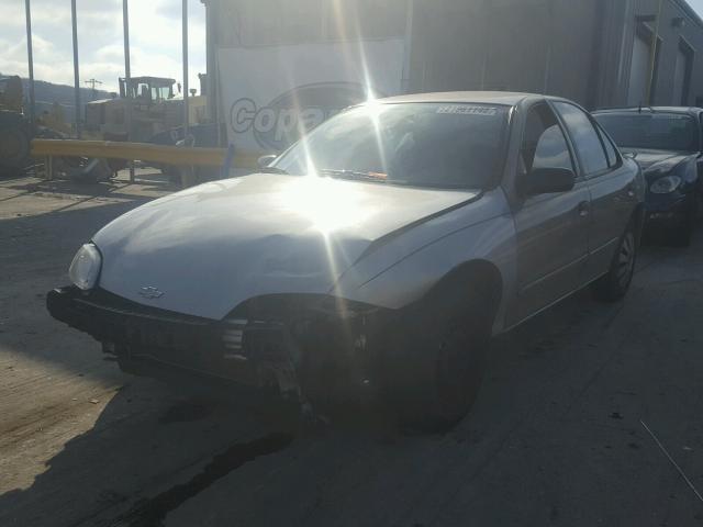 3G1JC5248YS151111 - 2000 CHEVROLET CAVALIER SILVER photo 2