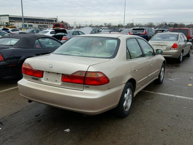 1HGCG1657YA026880 - 2000 HONDA ACCORD EX GOLD photo 4