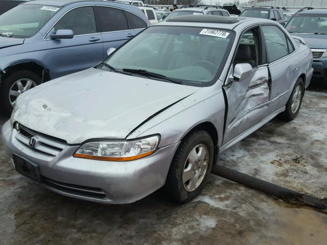 1HGCG16562A029163 - 2002 HONDA ACCORD EX SILVER photo 2