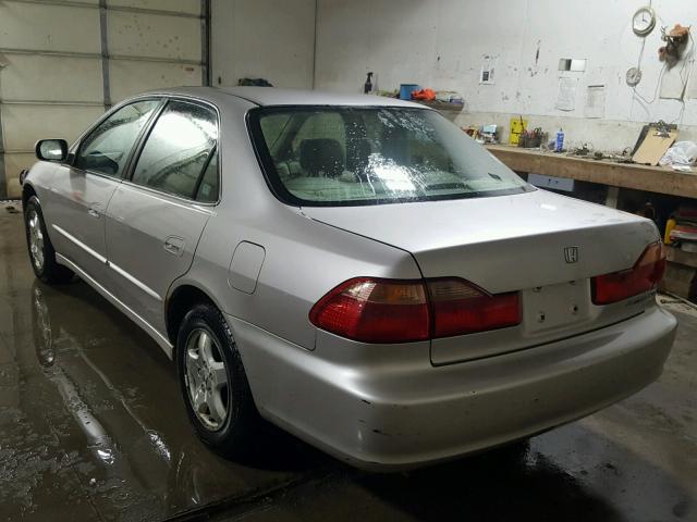 1HGCG1659XA020223 - 1999 HONDA ACCORD EX SILVER photo 3