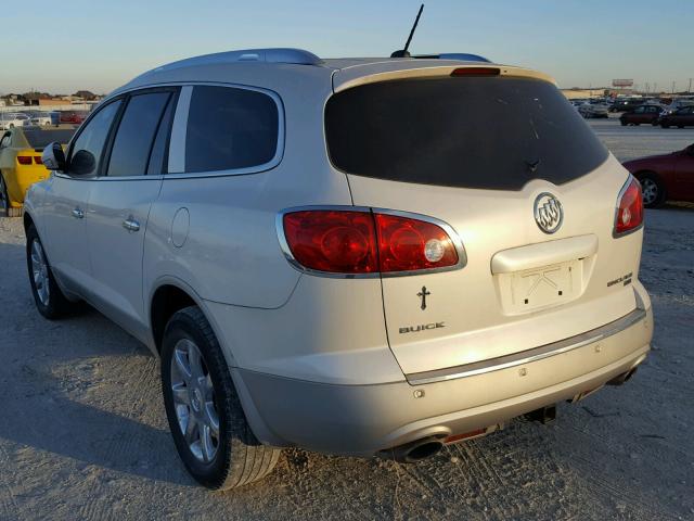 5GAER23758J231242 - 2008 BUICK ENCLAVE CX WHITE photo 3