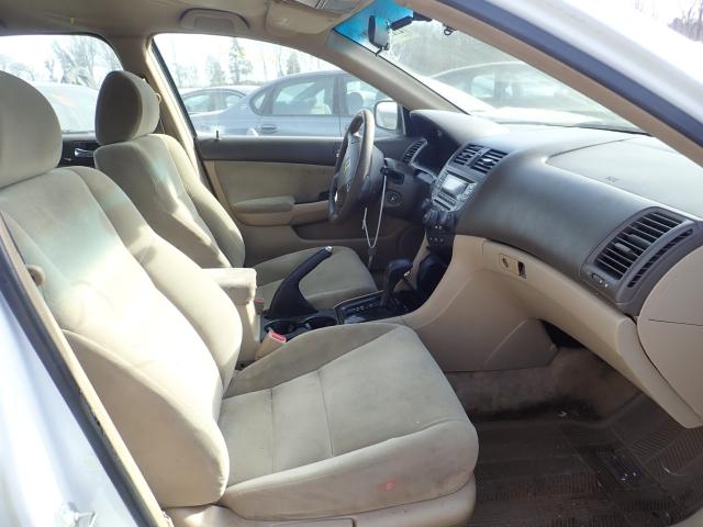 1HGCM56306A026862 - 2006 HONDA ACCORD SE WHITE photo 5