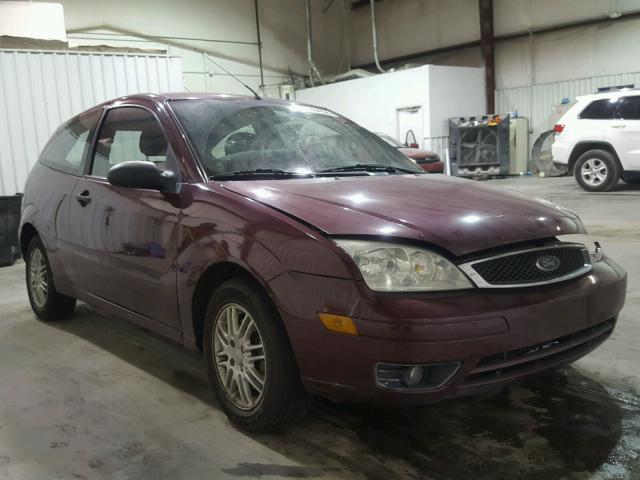 1FAFP31N87W138822 - 2007 FORD FOCUS ZX3 MAROON photo 1