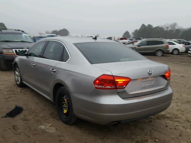 1VWBP7A34DC082483 - 2013 VOLKSWAGEN PASSAT SE GRAY photo 3