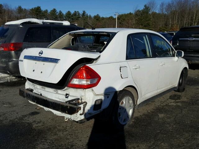 3N1BC1AP5BL394055 - 2011 NISSAN VERSA S WHITE photo 4