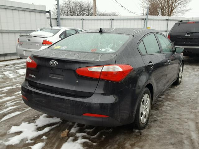 KNAFK4A6XF5281053 - 2015 KIA FORTE LX BLACK photo 4