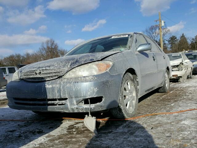 JTDBE30K130167629 - 2003 TOYOTA CAMRY LE BLUE photo 2