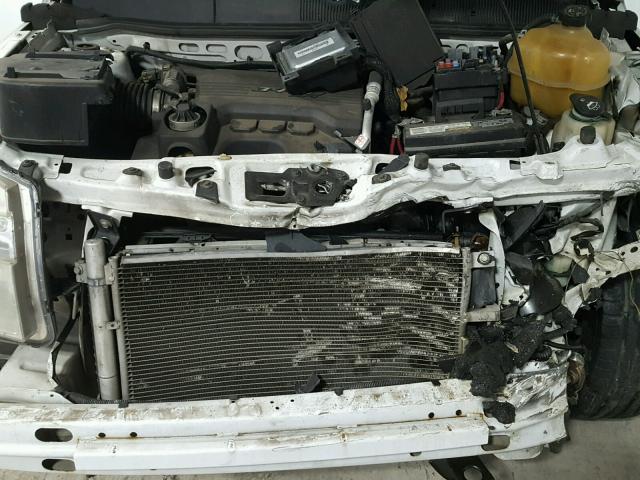 2CNDL13F776253389 - 2007 CHEVROLET EQUINOX LS WHITE photo 7