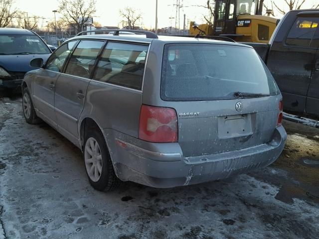 WVWVD63B74E277666 - 2004 VOLKSWAGEN PASSAT GLS GRAY photo 3