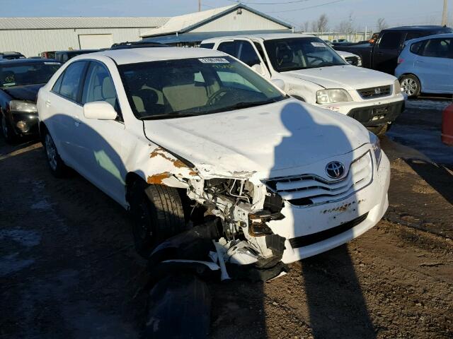 4T1BF3EK4BU736210 - 2011 TOYOTA CAMRY BASE WHITE photo 1