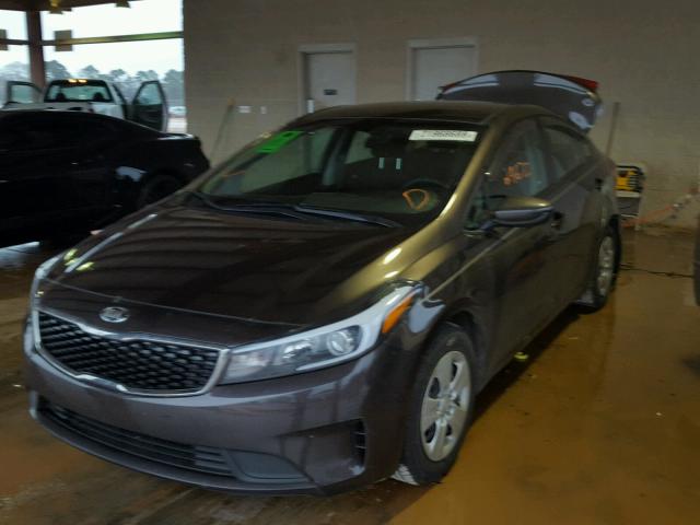 3KPFK4A72HE045550 - 2017 KIA FORTE LX BROWN photo 2