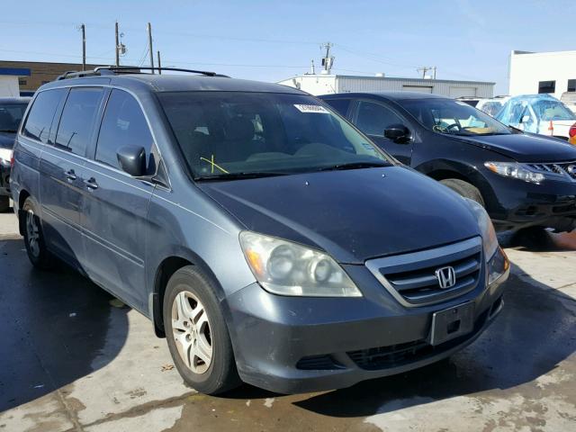 5FNRL38405B035153 - 2005 HONDA ODYSSEY EX GRAY photo 1