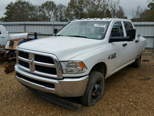 3C63RRGL1HG673398 - 2017 RAM 3500 ST WHITE photo 2