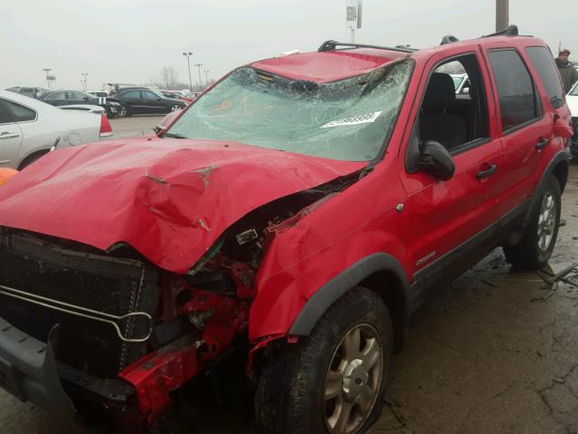 1FMYU03142KA83088 - 2002 FORD ESCAPE XLT RED photo 2