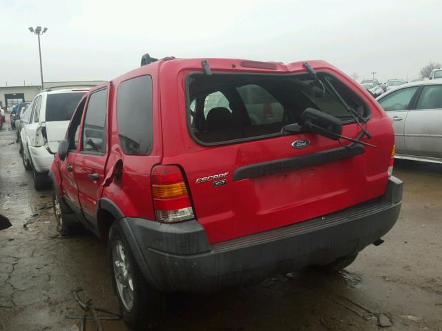 1FMYU03142KA83088 - 2002 FORD ESCAPE XLT RED photo 3