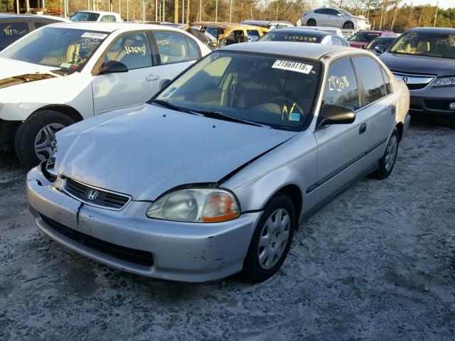 2HGEJ667XWH515118 - 1998 HONDA CIVIC LX SILVER photo 2