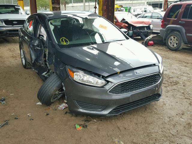 1FADP3F20GL397053 - 2016 FORD FOCUS SE SILVER photo 1