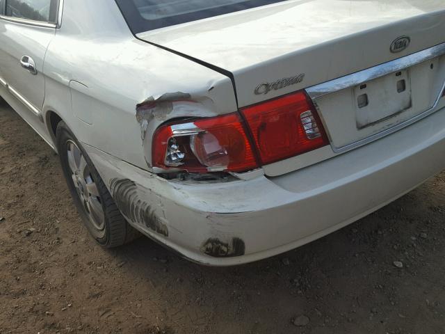 KNAGD128745301706 - 2004 KIA OPTIMA LX CREAM photo 9