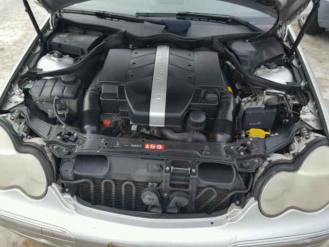 WDBRF81J54F542336 - 2004 MERCEDES-BENZ C 240 4MAT SILVER photo 7