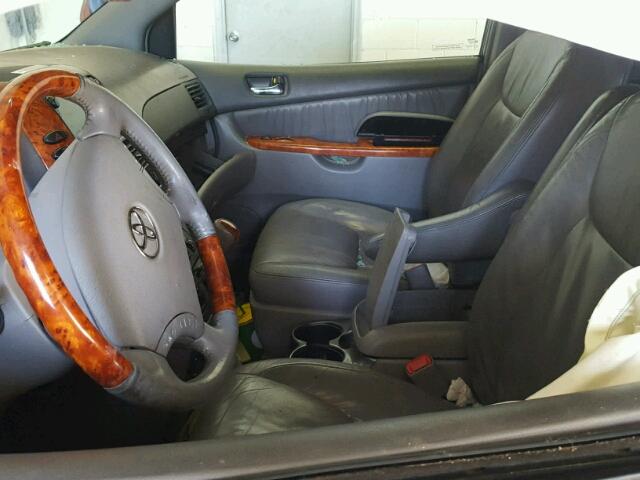 5TDBA22C06S074310 - 2006 TOYOTA SIENNA XLE SILVER photo 5