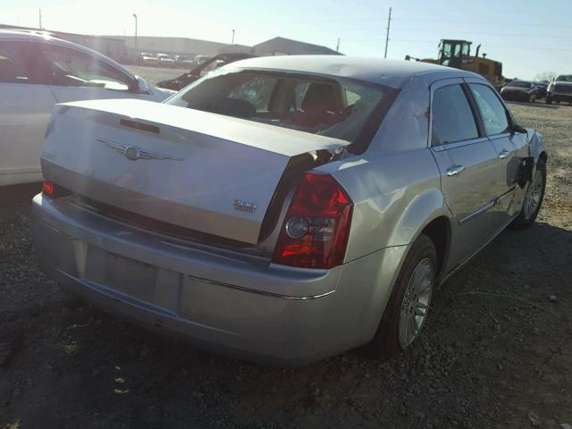 2C3CA4CD1AH132475 - 2010 CHRYSLER 300 TOURIN SILVER photo 4