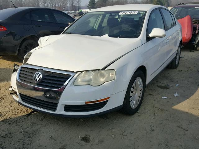 WVWAK73C86P185525 - 2006 VOLKSWAGEN PASSAT 2.0 WHITE photo 2