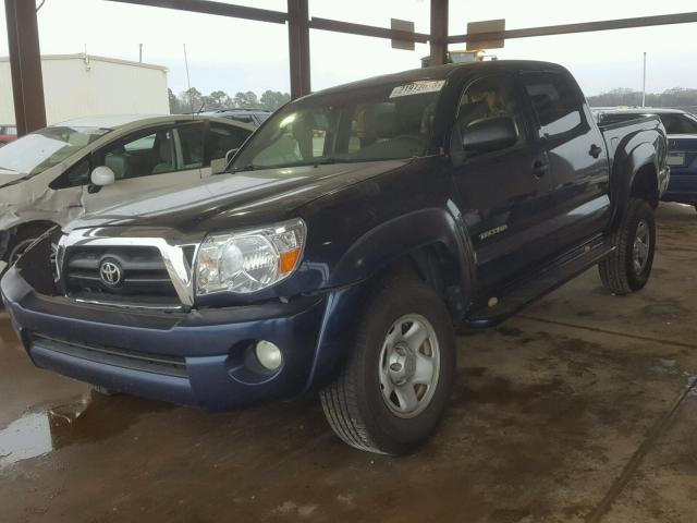 3TMJU62NX5M007546 - 2005 TOYOTA TACOMA DOU BLUE photo 2