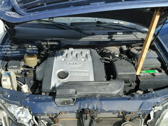 KNDUP131036357574 - 2003 KIA SEDONA EX BLUE photo 7