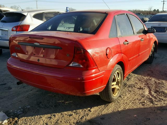 1FAFP34P42W128813 - 2002 FORD FOCUS SE RED photo 4