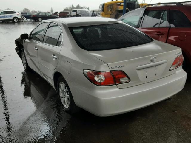 JTHBF30GX20063355 - 2002 LEXUS ES 300 WHITE photo 3