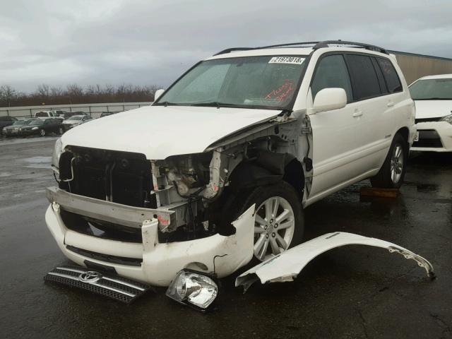 JTEDW21A360011386 - 2006 TOYOTA HIGHLANDER WHITE photo 2