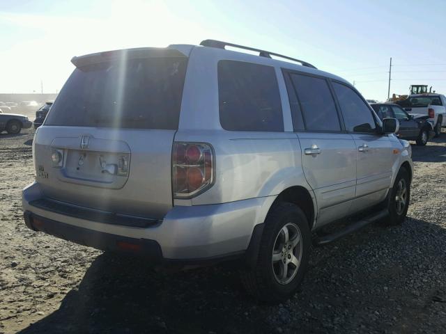 5FNYF28776B022537 - 2006 HONDA PILOT EX SILVER photo 4