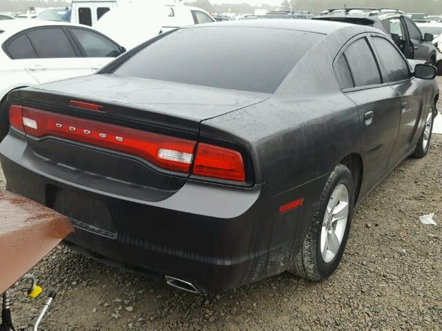 2C3CDXBG6DH663650 - 2013 DODGE CHARGER SE GRAY photo 4