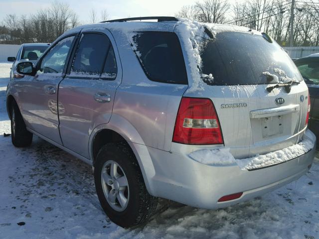 KNDJD735285794765 - 2008 KIA SORENTO EX SILVER photo 3