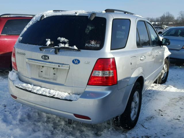 KNDJD735285794765 - 2008 KIA SORENTO EX SILVER photo 4