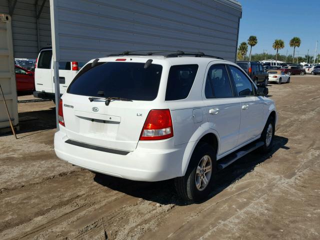 KNDJD733X45256128 - 2004 KIA SORENTO EX WHITE photo 4