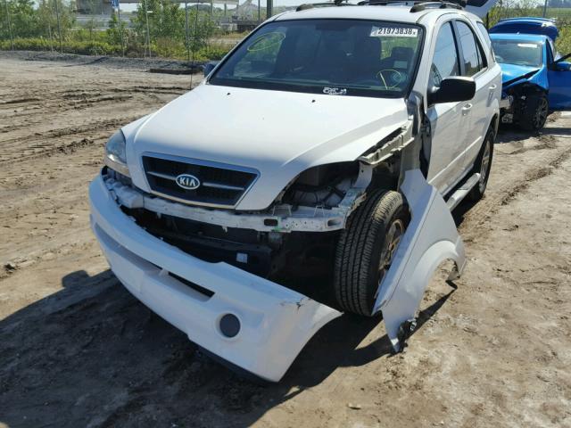 KNDJD733X45256128 - 2004 KIA SORENTO EX WHITE photo 9