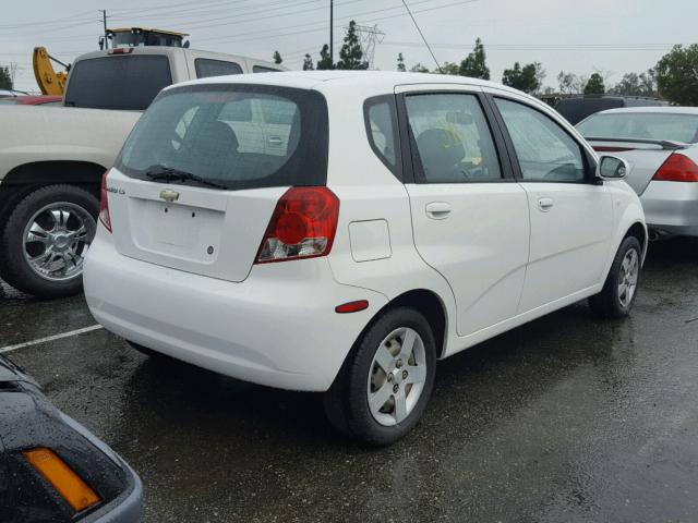 KL1TD62665B485740 - 2005 CHEVROLET AVEO BASE WHITE photo 4